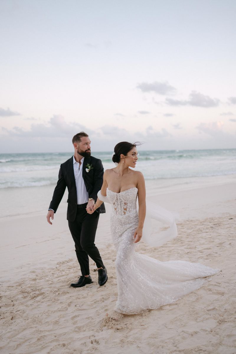 Lilo & Britt · on the beach