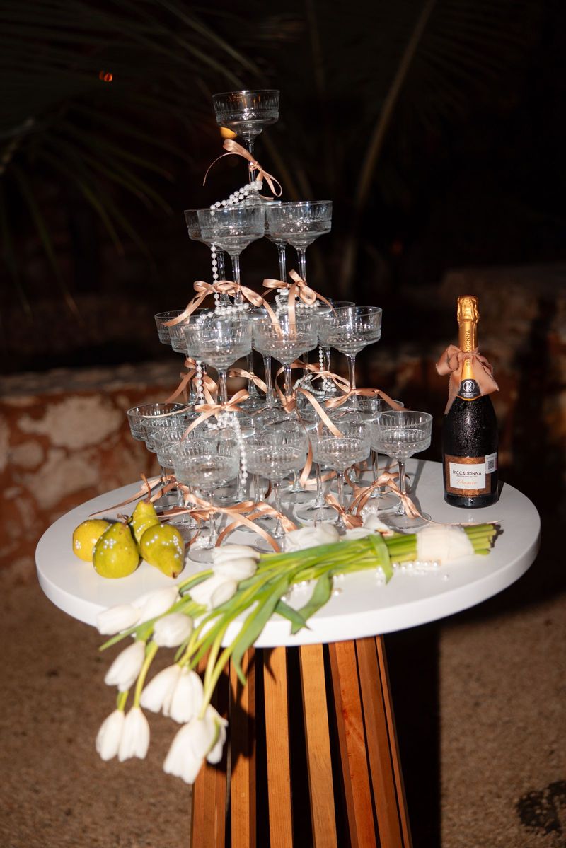 Champagne tower · Tulum