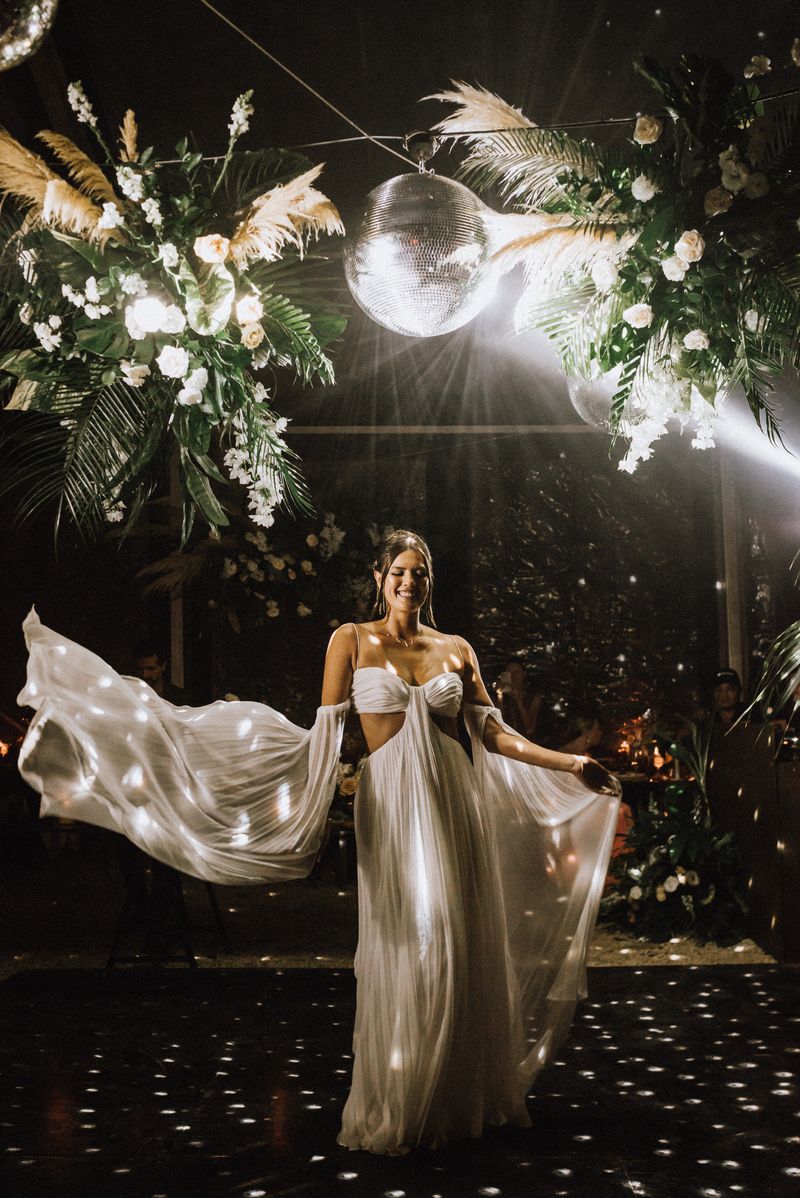 The bride’s entrance to the party · Tulum
