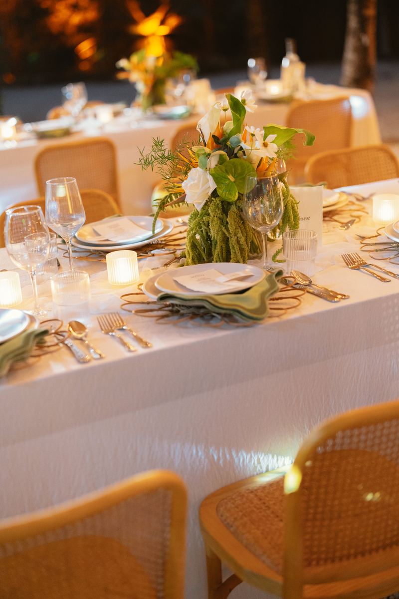 Kelly & Quino · tablescape