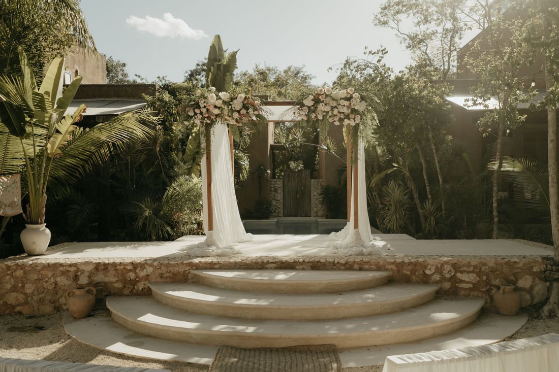 Garden altar · Tulum