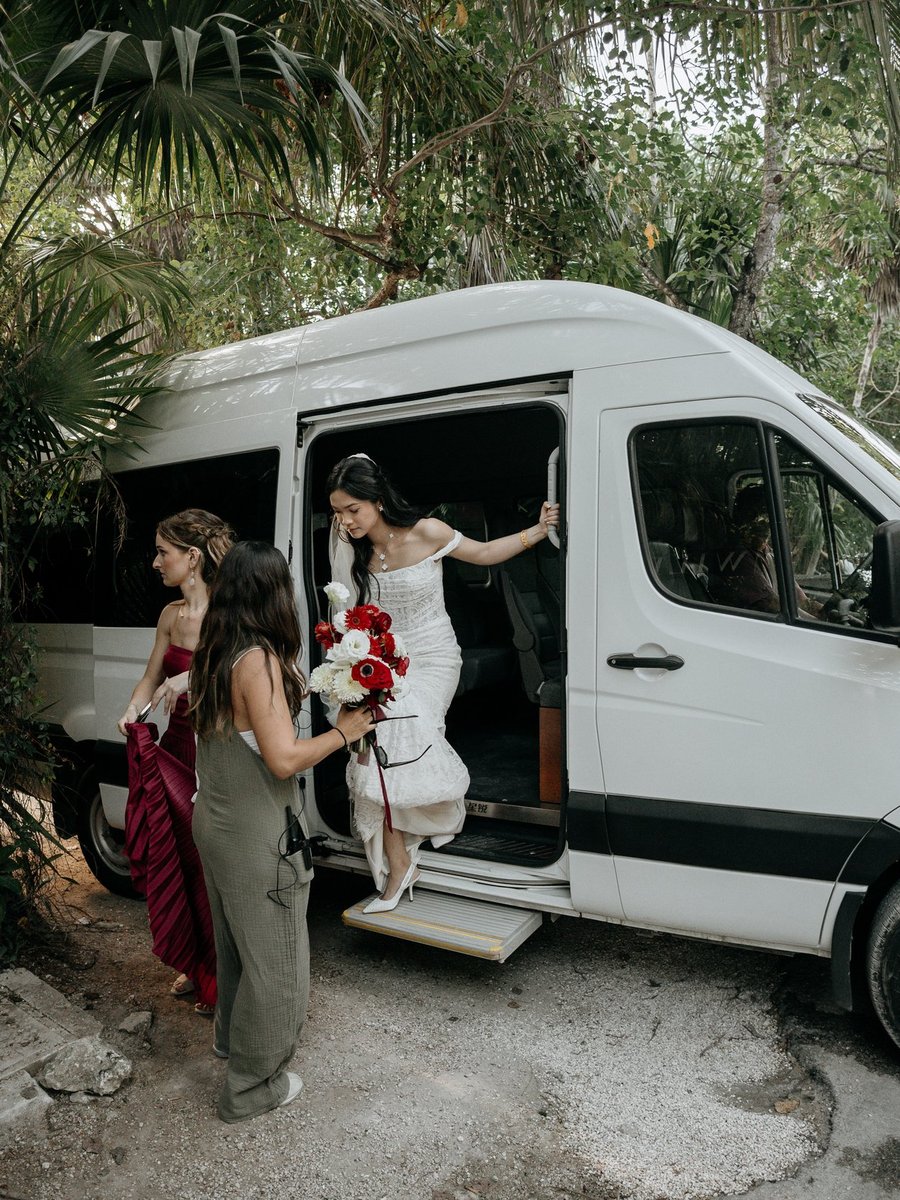The bride’s arrival — Destination Weddings Tulum team