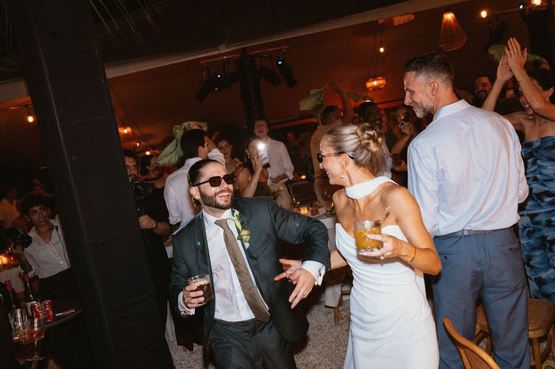 Kelly & Quino · the party