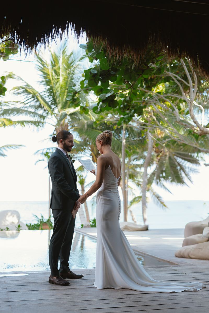 Kelly & Quino · under the palapa